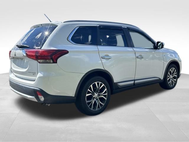 used 2016 Mitsubishi Outlander car, priced at $12,999