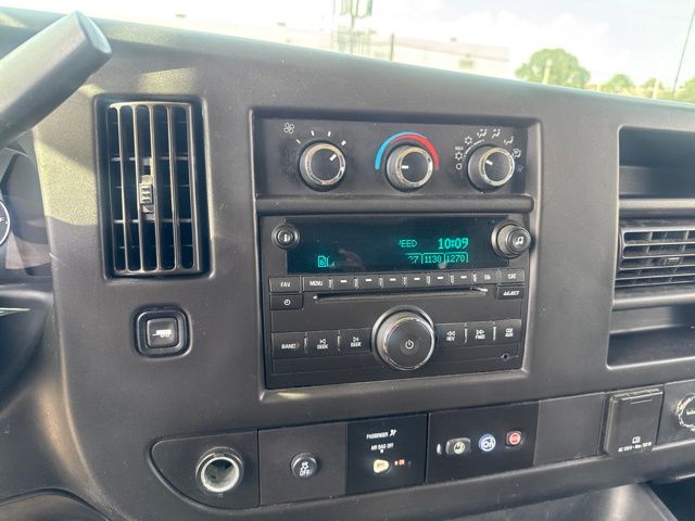 2016 Chevrolet Express 3500 LT - 4