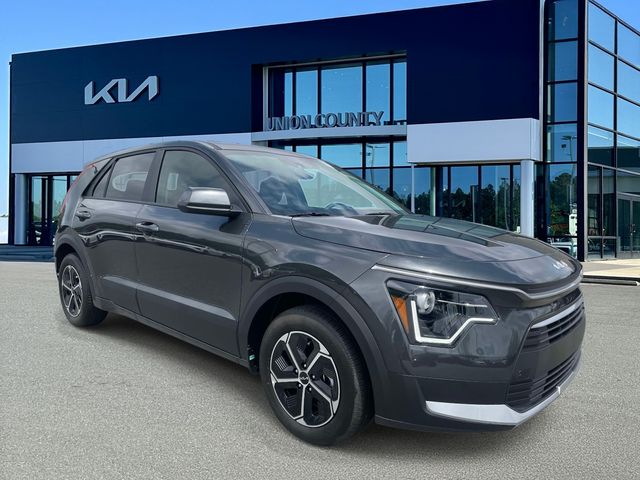 Interstellar Gray 2026 Kia Niro LX FWD SUV / Crossover Front-Wheel Drive 6-Speed Dual Clutch