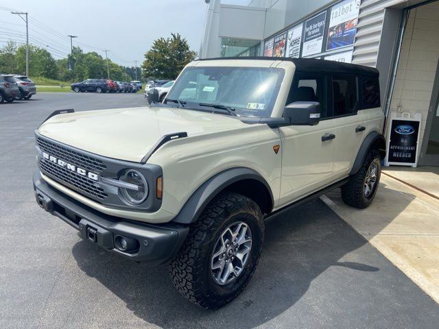 2025 Ford Bronco Badlands - 1