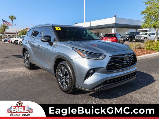 2021 Toyota Highlander XLE FWD