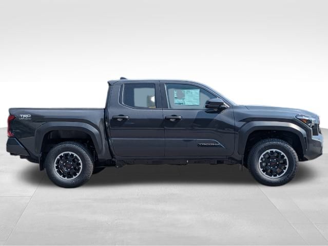 2024 Toyota Tacoma TRD Off-Road 3