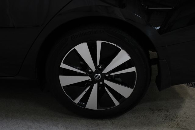 Used 2019 Black Nissan 2.5 SL image 27