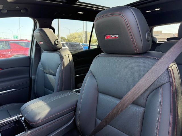 new 2026 Chevrolet Traverse car, priced at $53,620