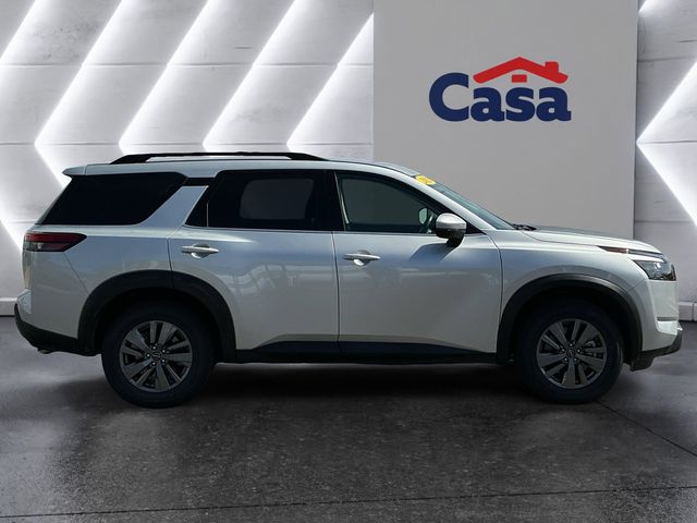 View vehicle photo 6