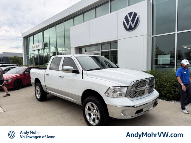 Bright White Clearcoat 2015 RAM 1500 Pickup Truck Four-Wheel Drive 8-Speed Automatic