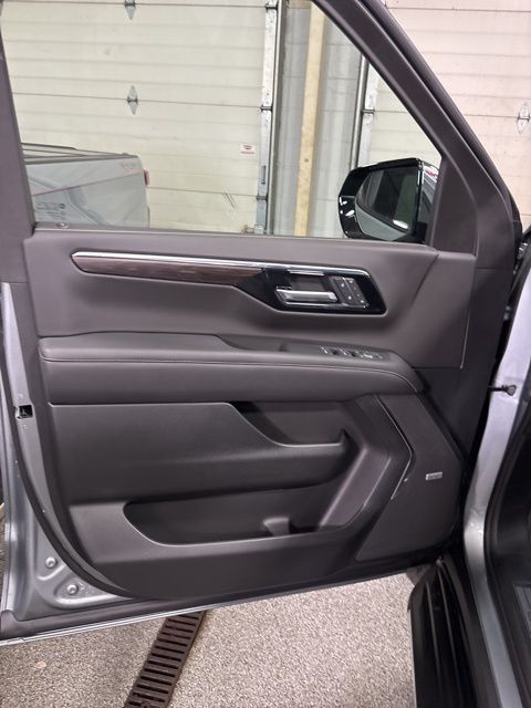 2025 Chevrolet Tahoe Premier photo