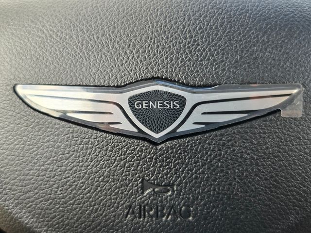 2027 Genesis Gv70