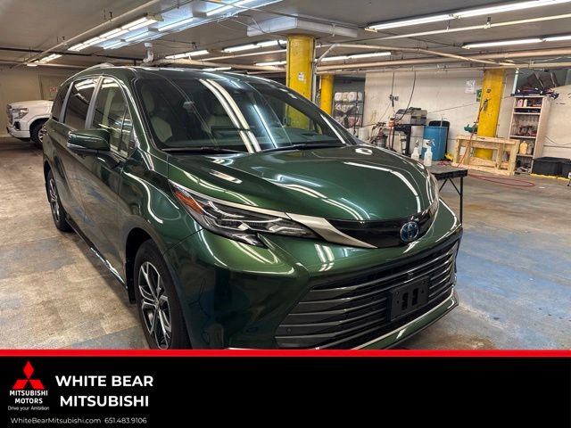 Cypress 2025 Toyota Sienna Minivan All-Wheel Drive Continuously Variable Transmission