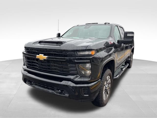 Black 2024 Chevrolet Silverado 2500HD Custom Crew Cab 4WD Pickup Truck Four-Wheel Drive Automatic
