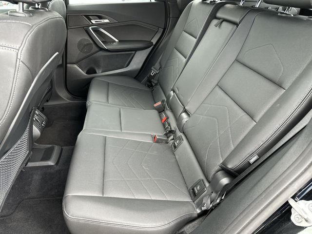Used 2023 Black BMW xDrive28i image 27