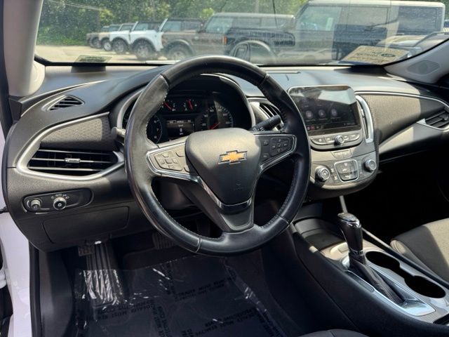 Used 2020 White Chevrolet RS image 23