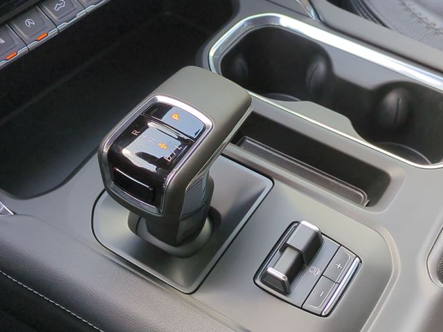 Used 2024 White GMC Denali image 20