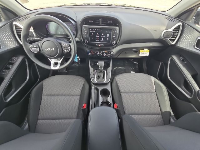 2025 Kia Soul LX:B02321