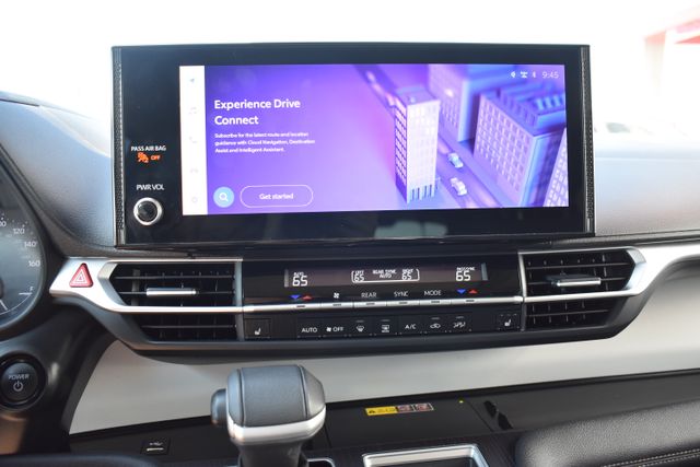 Used 2025 Toyota Sienna Van