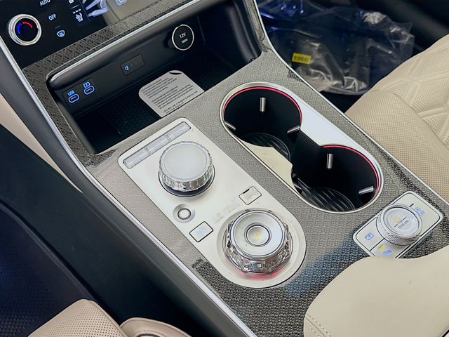 Thumbnail: 2026 Genesis GV80 - 15