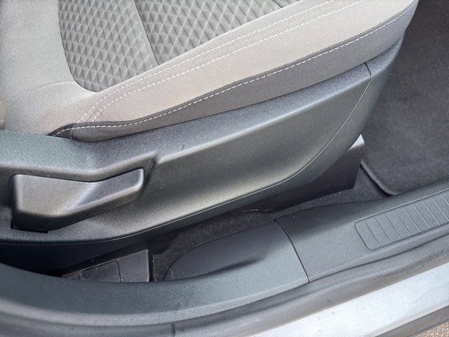 2020 Ford Escape SE Sport Hybrid photo