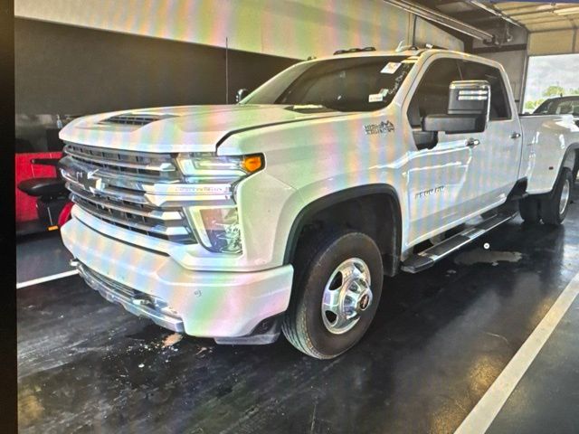 2022 Chevrolet Silverado 3500HD High Country Crew Cab 4WD