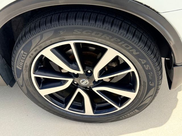 Thumbnail: 2017 Nissan Rogue - 9