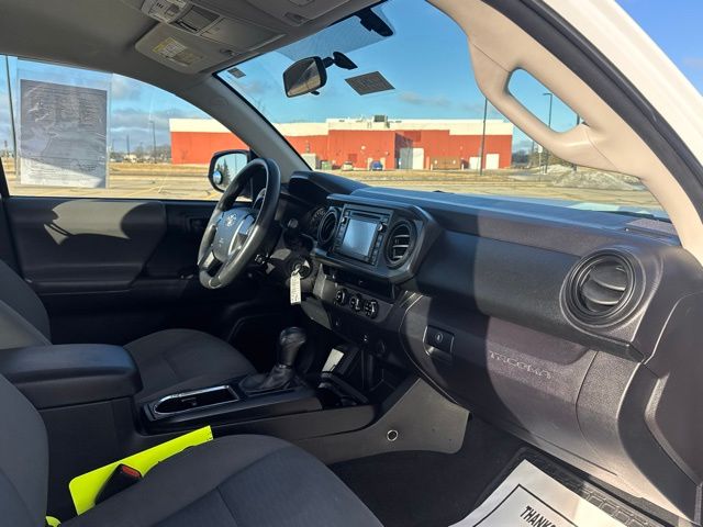 2016 Toyota Tacoma SR