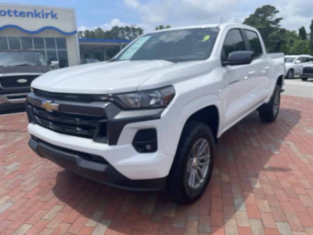 2024 Chevrolet Colorado 2WD LT Crew Cab Short Box's photo