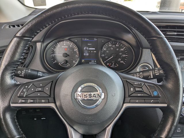 2022 Nissan Rogue Sport SV photo