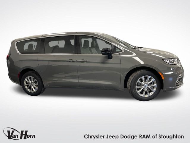 2025 Chrysler Pacifica Select photo