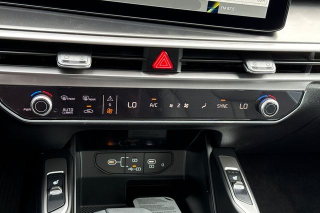 2026 Kia Sorento EX - Photo 26