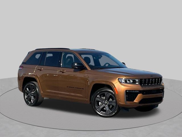 Red (Copper Shino Metallic Clearcoat) 2027 Jeep Grand Cherokee SUV / Crossover Four-Wheel Drive 8-Speed Automatic