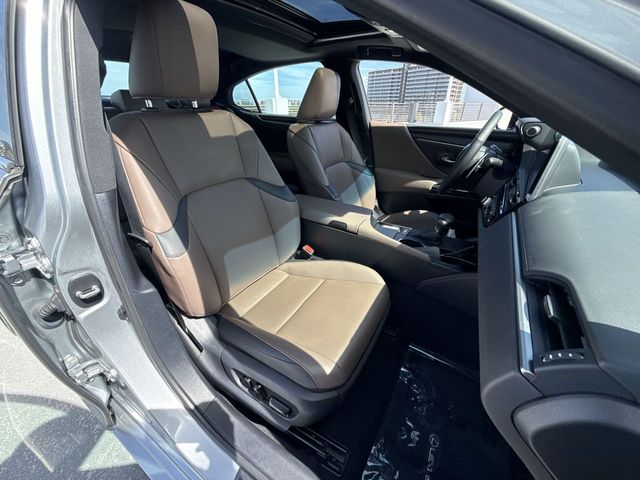 2024 Lexus ES - $42,788