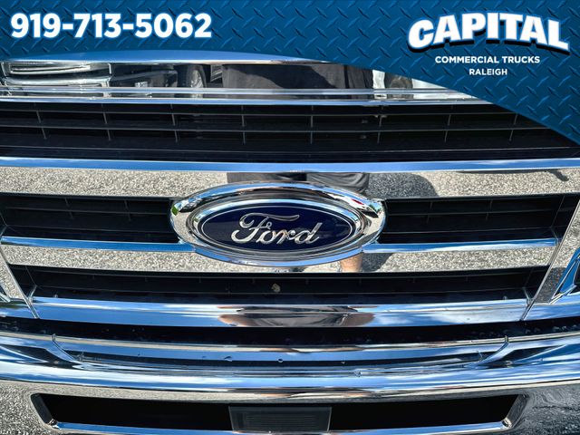 2024 Ford E-350 photo 10