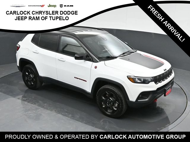 2023 Jeep Compass Trailhawk 32