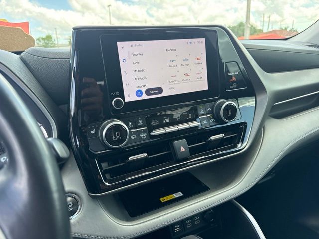 2023 Toyota Highlander - $30,988