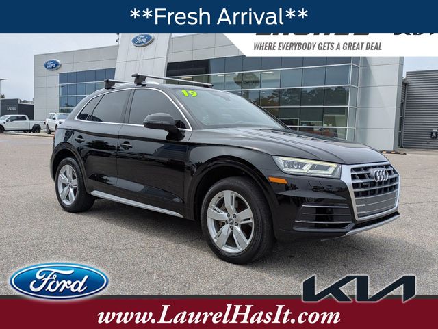 Brilliant Black 2019 Audi Q5 quattro Premium Plus 45 TFSI SUV / Crossover All-Wheel Drive 7-Speed Automatic