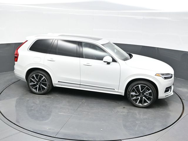 2024 Volvo XC90 B5 Plus photo