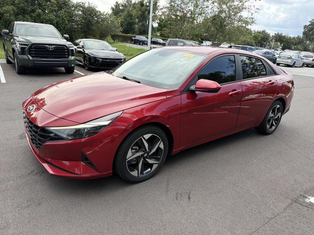 Used 2023 Hyundai Elantra Sedan