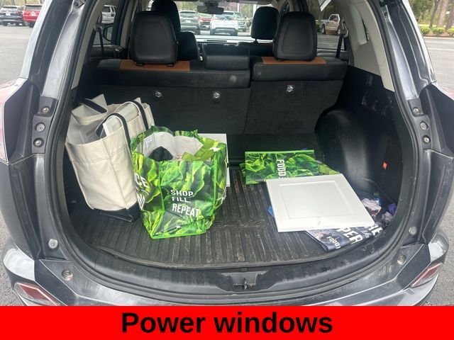 2018 Toyota RAV4 Hybrid Limited photo