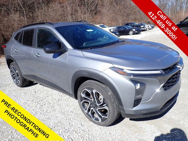 2025 Chevrolet Trax RS with 2RS FWD