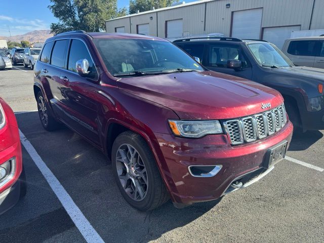 2021 Jeep Grand Cherokee Overland 3