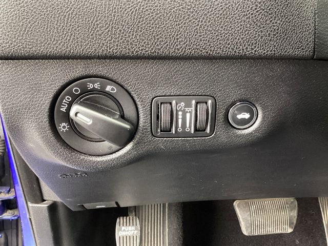 Used Car 2020 Dodge Charger  Sxt For Sale Under $20,000 In San Antonio, Texas