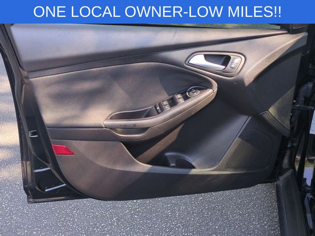 Used 2016 Black Ford SE image 12
