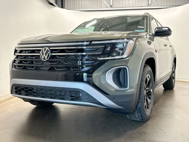 2026 Volkswagen Atlas 2.0T Peak Edition Green at Luther Ford
