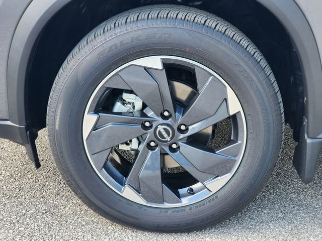 2026 Nissan Rogue SV photo 7