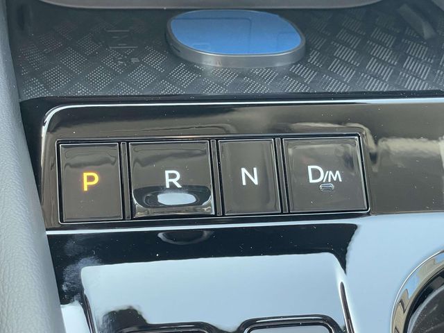 New 2026 White Nissan Platinum image 31