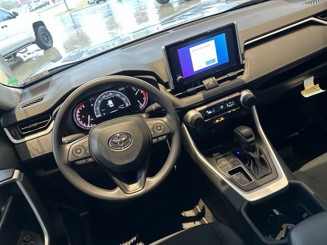 2024 Toyota RAV4 LE 13