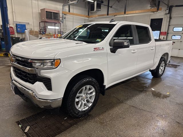 2024 Chevrolet Silverado 1500 LT Crew Cab 4WD
