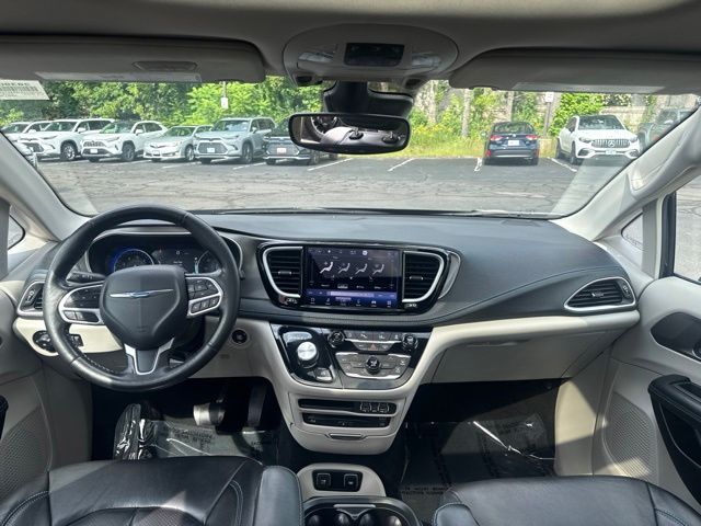 Used 2021 Chrysler Pacifica Van