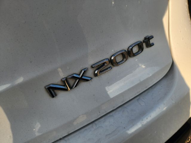 2017 Lexus NX 200t F Sport - 9