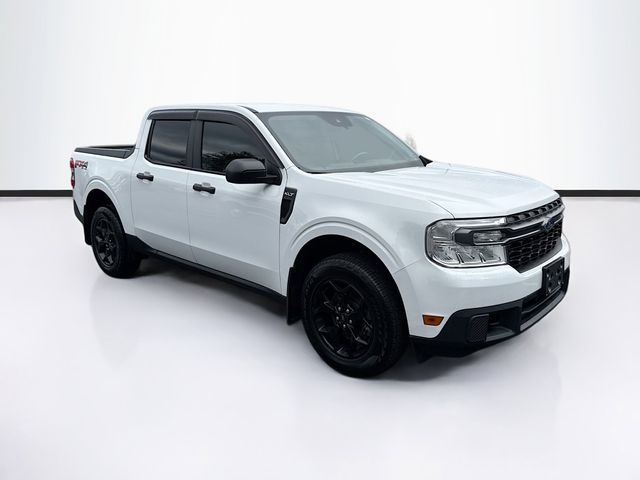 Oxford White 2023 Ford Maverick XLT SuperCrew AWD Pickup Truck All-Wheel Drive 8-Speed Automatic