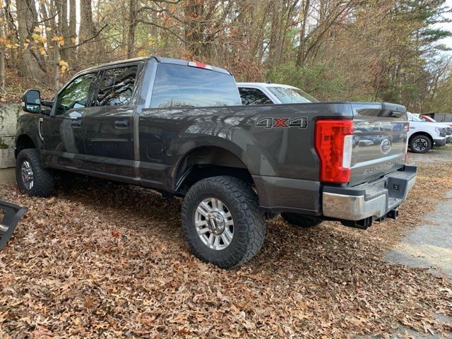 2018 Ford F-250SD XLT 2